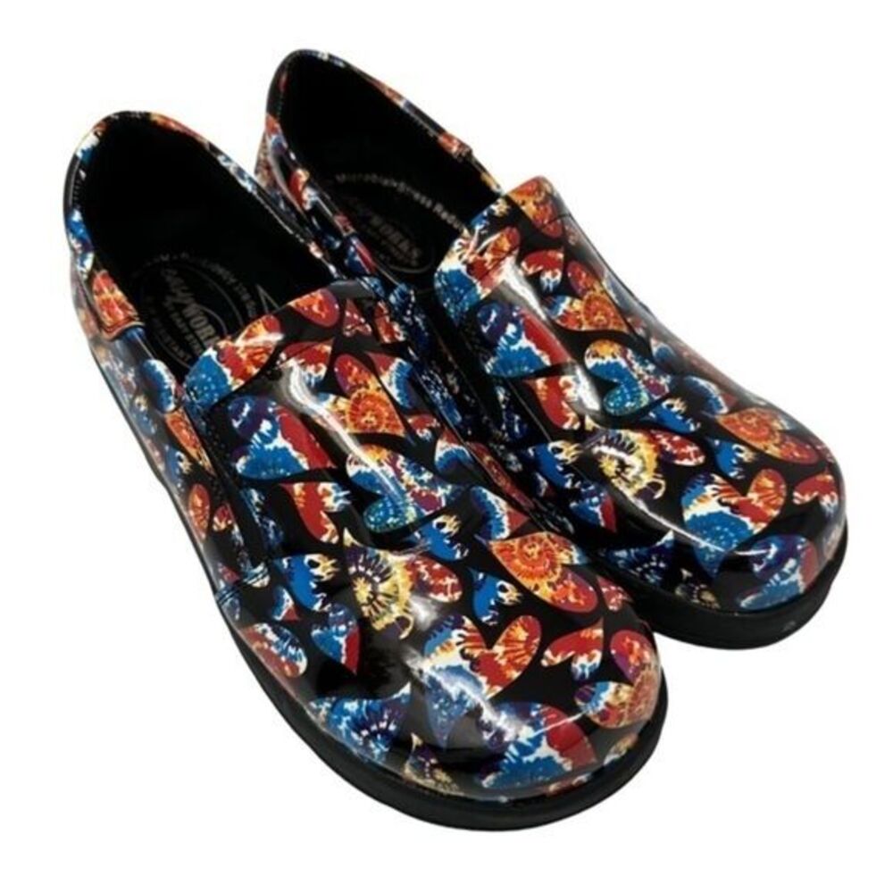 Easy Works Womens Black with Hearts Patent Leather Slip On Laurie Clogs Size 10W